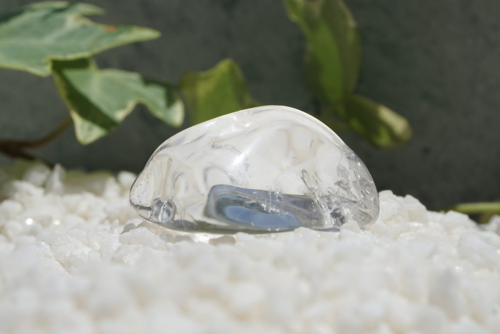 ロシアのウラル産水晶のタンブル　ブログ-01