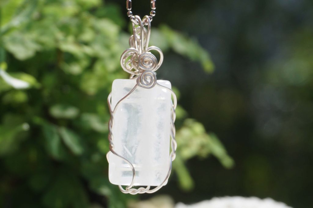 whiteseed-in-quartz01
