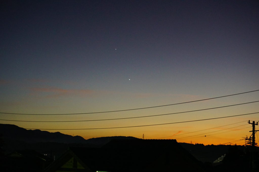 恵那峡サービスエリアでの夕焼け（金星と木星が綺麗に見えます）