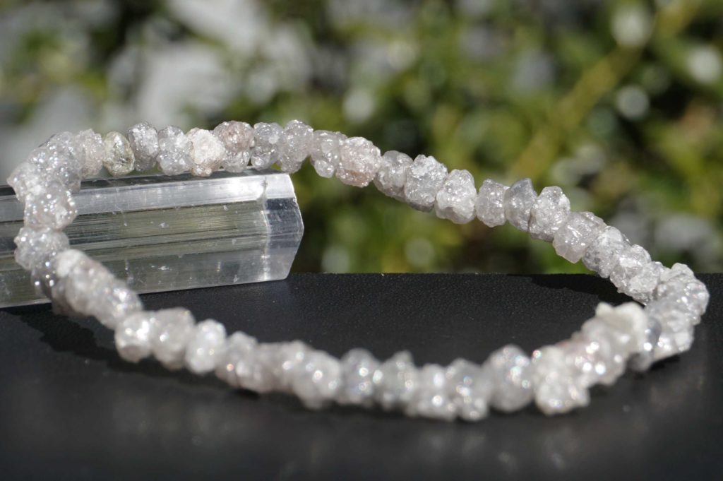 white-diamond-bracelet02