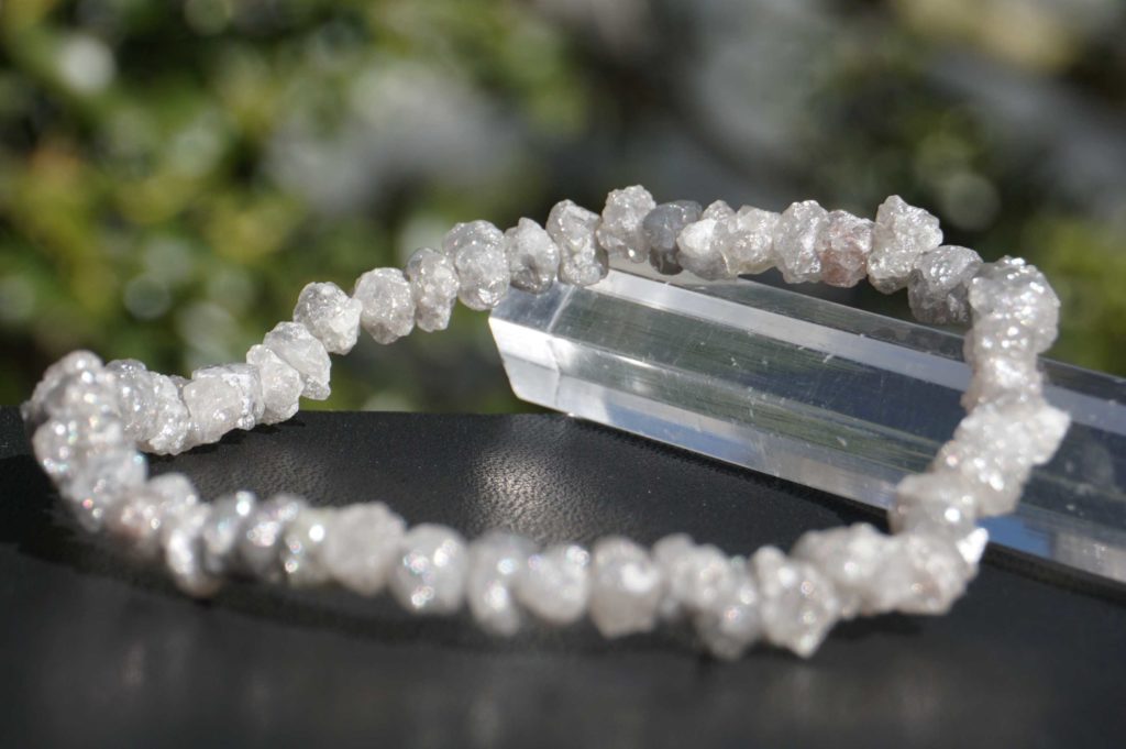 white-diamond-bracelet02