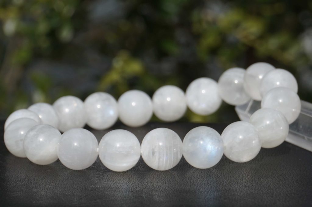 white-labradorite-bracelet06