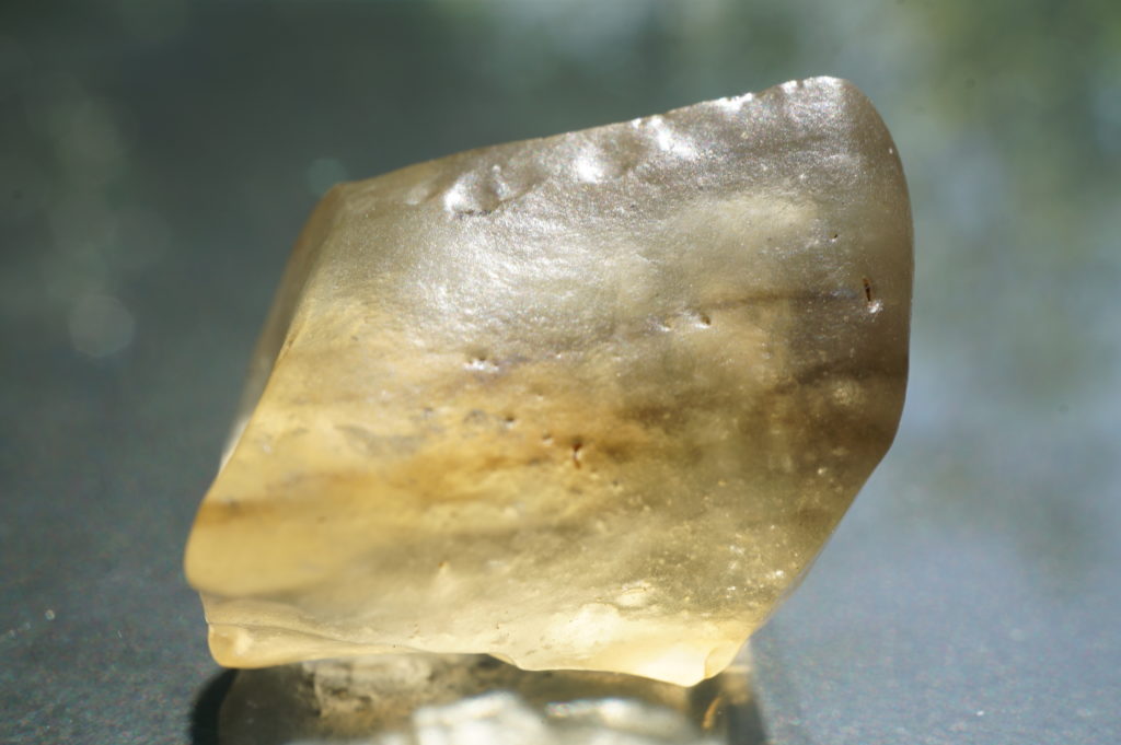 リビアングラス リビアングラス原石 インパクトガラス リアファル 03-05