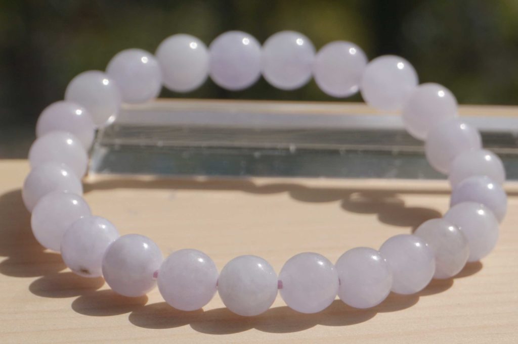 lavender-jade-bracelet-04