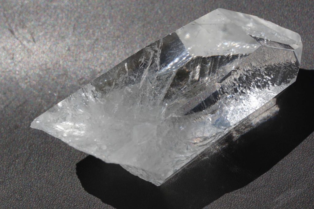 tomazgonzaga-crystal-point02