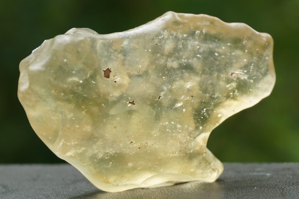 リビアングラス原石 インパクトガラス テクタイト 02-40