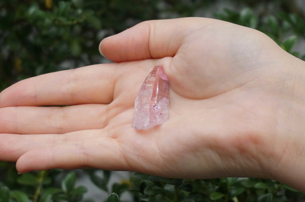 pink-aura-quartz11