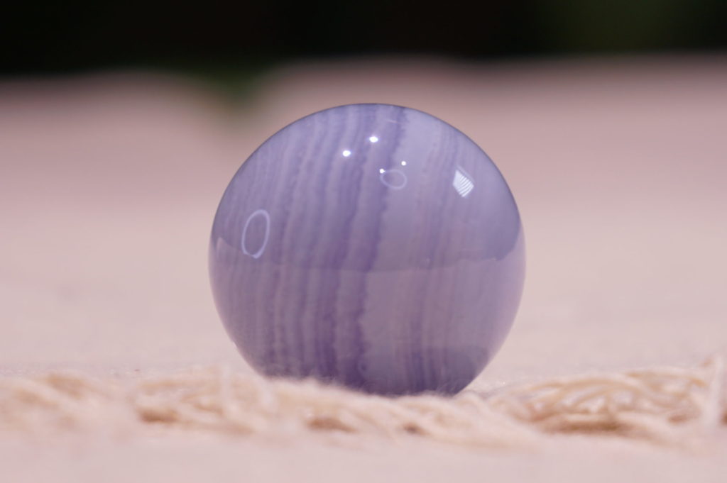 bluelace-agate-sphere01