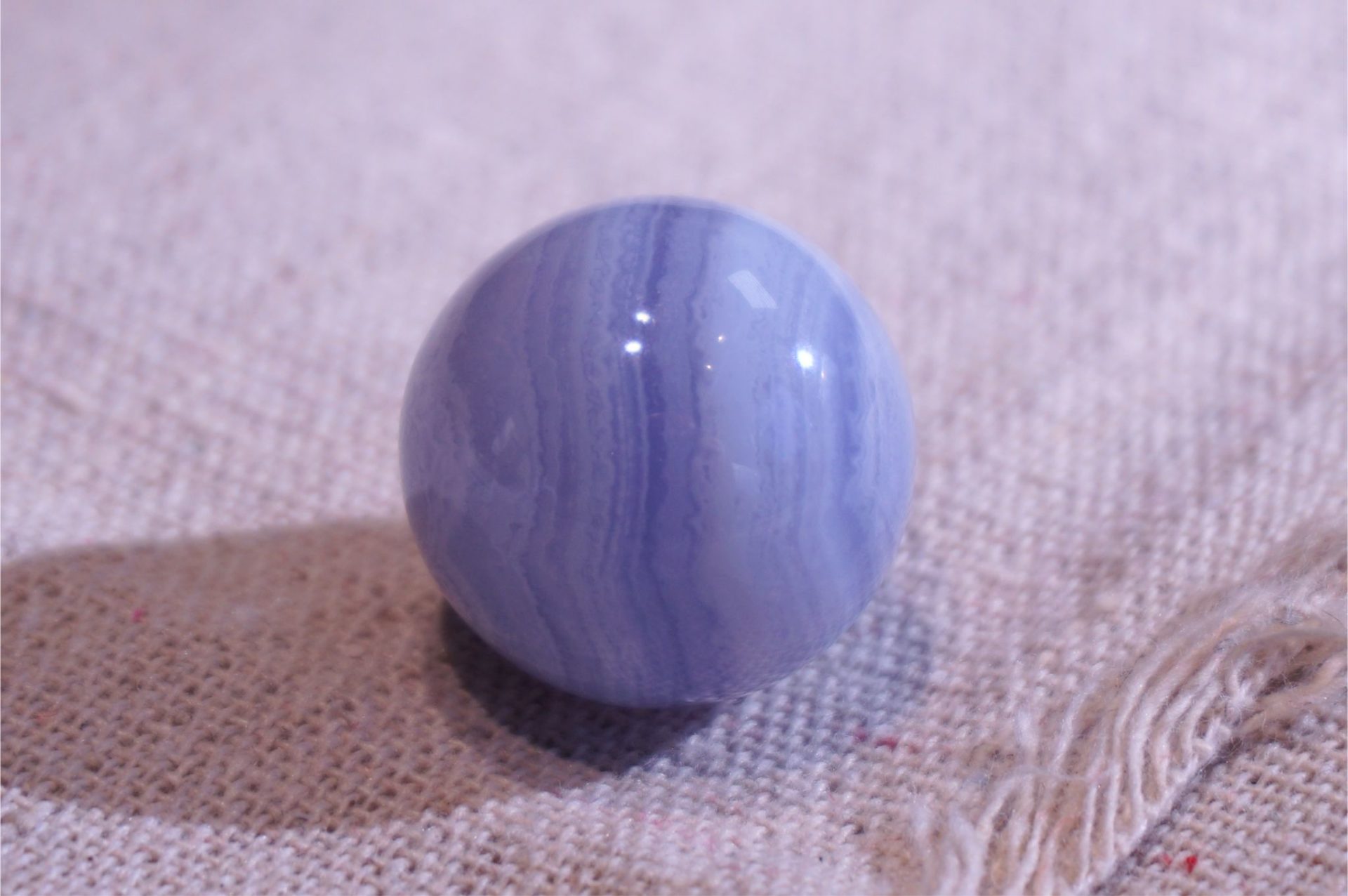 bluelace-agate-sphere02