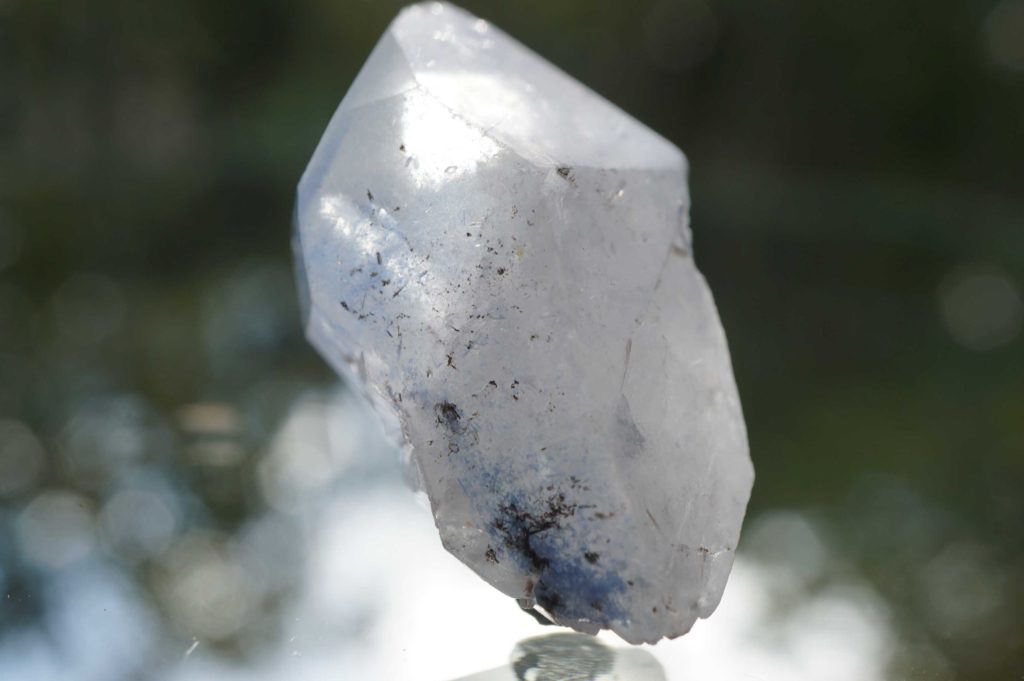 dumortierite-in-quartz19