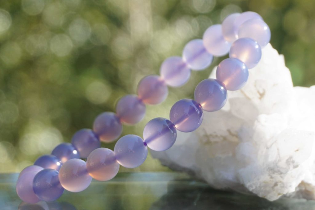 i-purple-chalcedony-bracelet