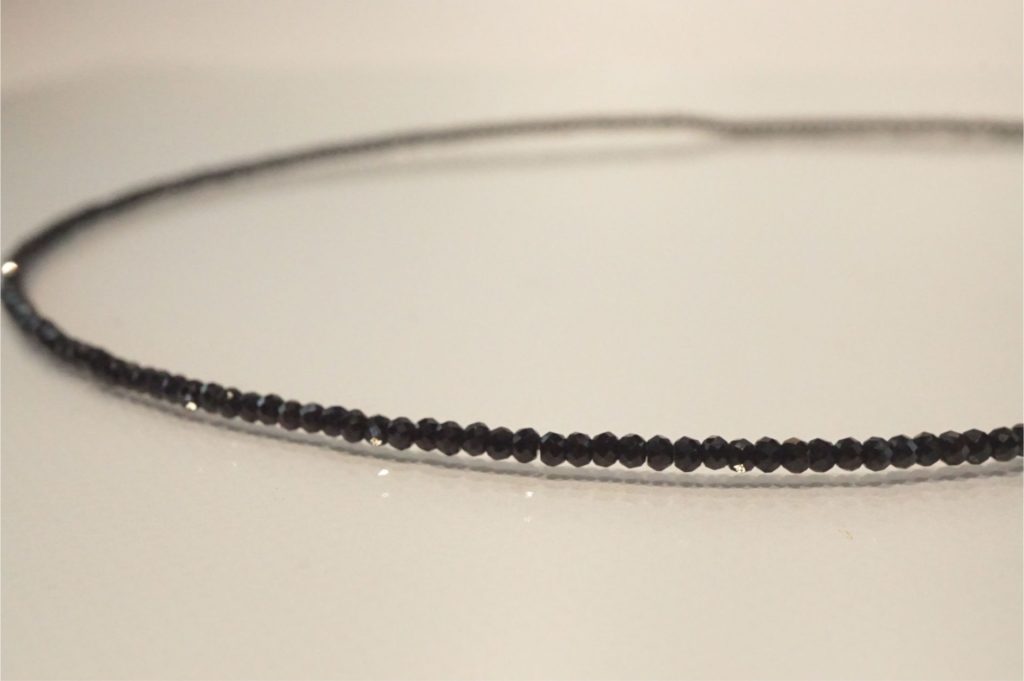 a-black-spinel-necklaces