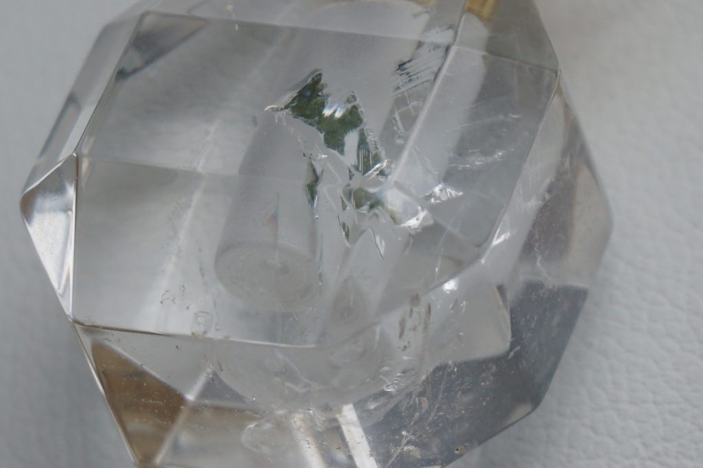 kousui-bin-quartz