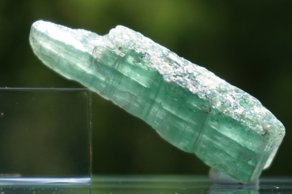 tanzania-green-kyanite01