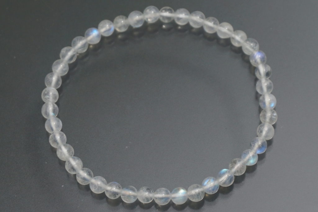 white-labradorite-bracelet10