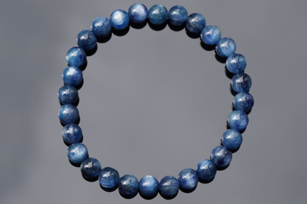 p-kyanite-bracelet-03