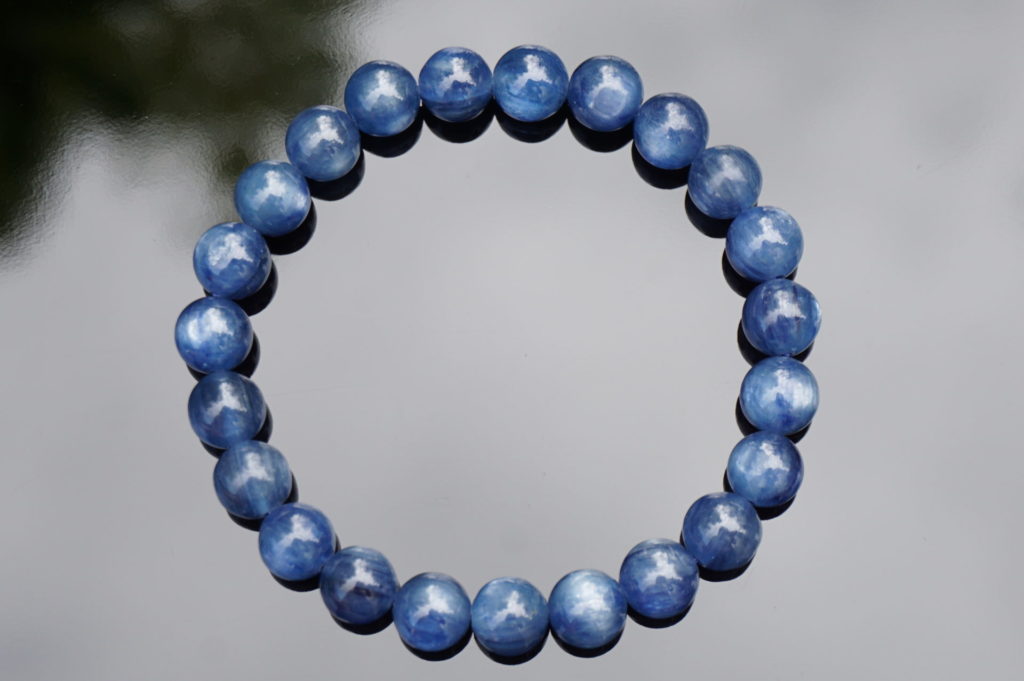 p-kyanite-bracelet-04