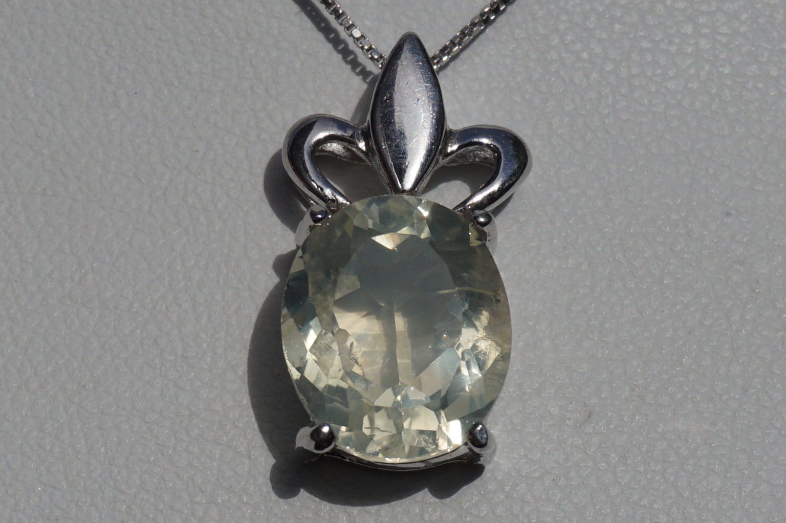 2012crystal-citrin-pendant02