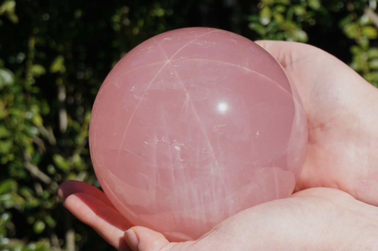 deep-star-rose-quartz-sphere02