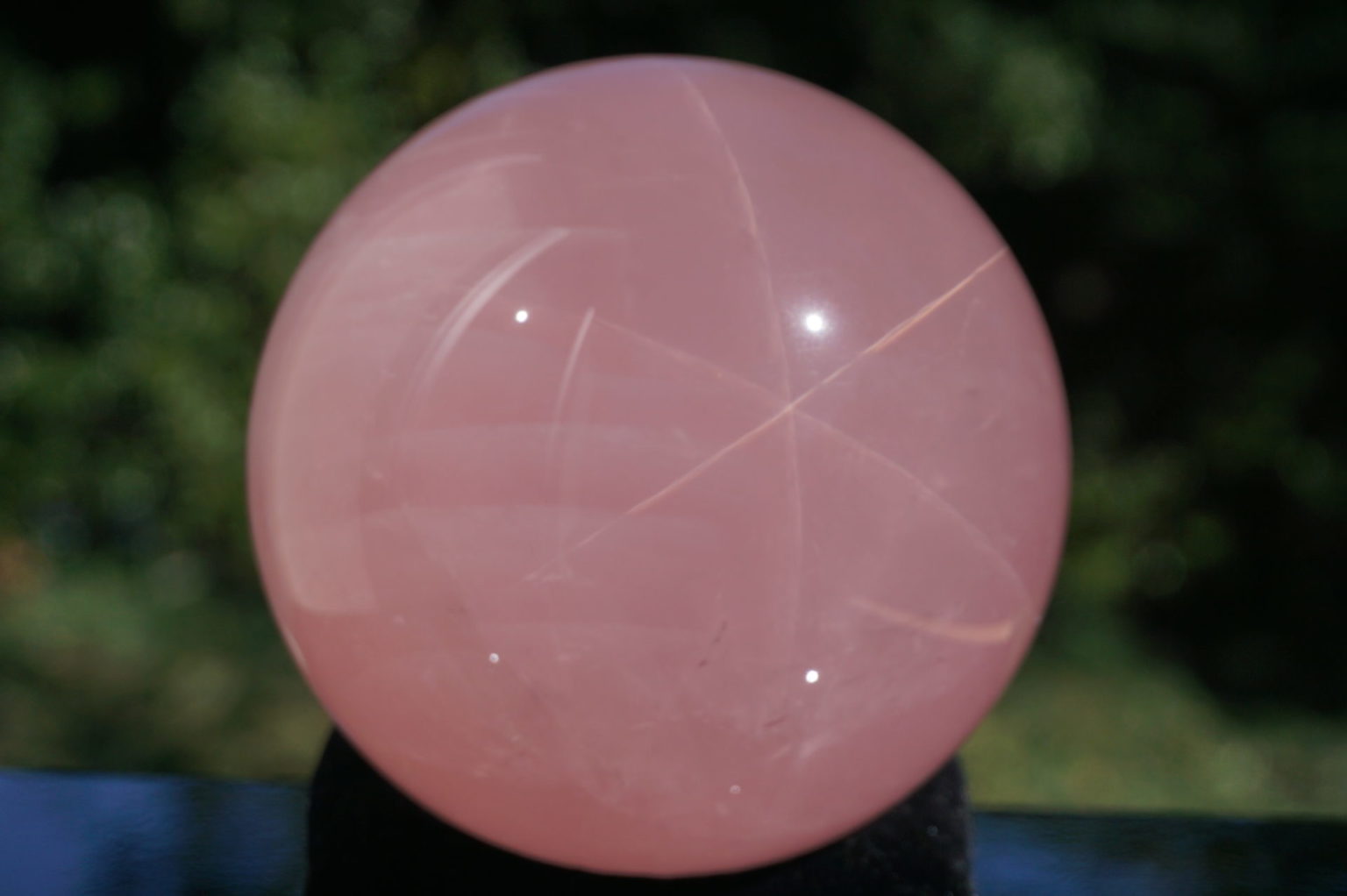 deep-star-rose-quartz-sphere02