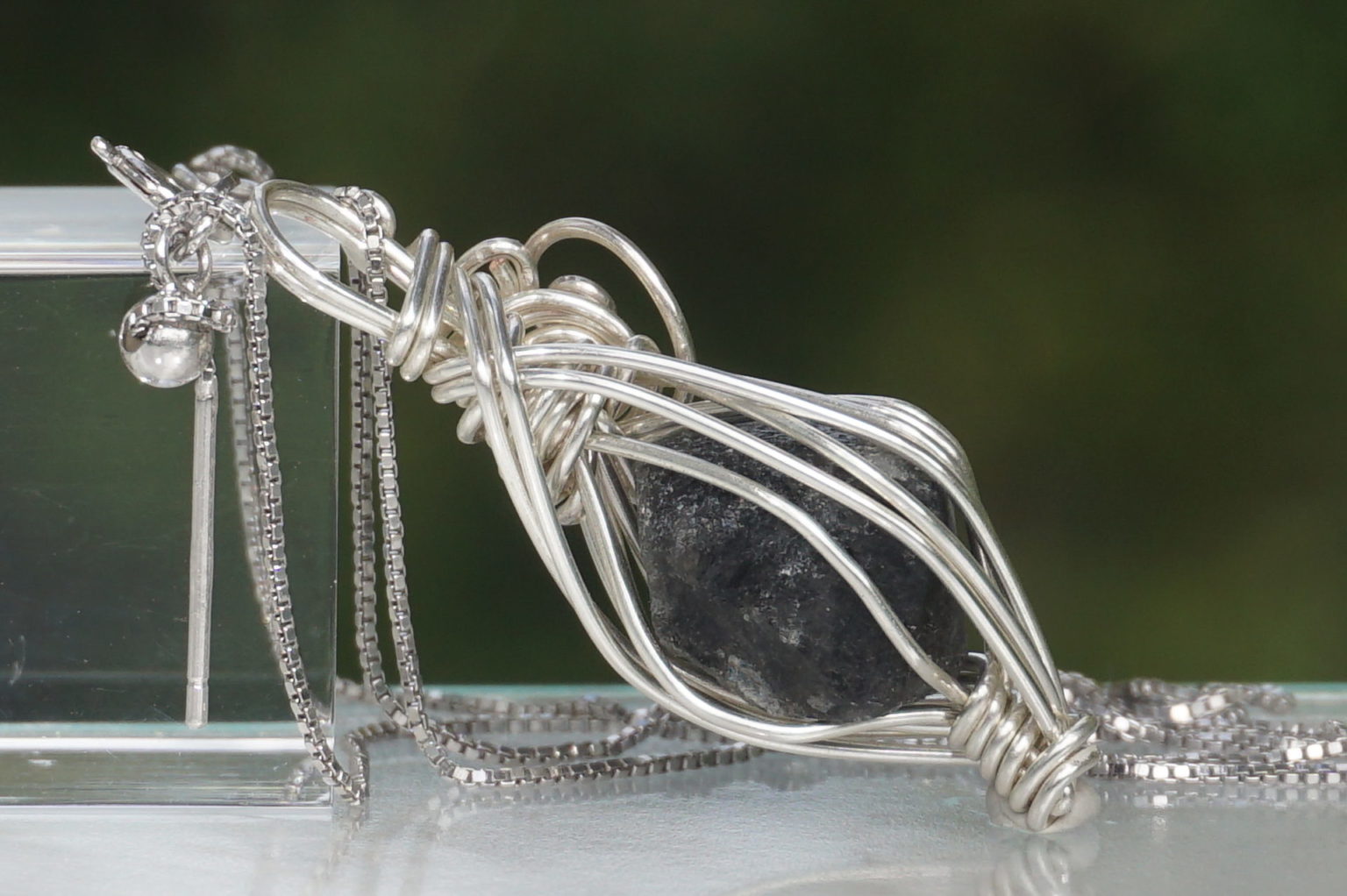 italy-black-quartz05