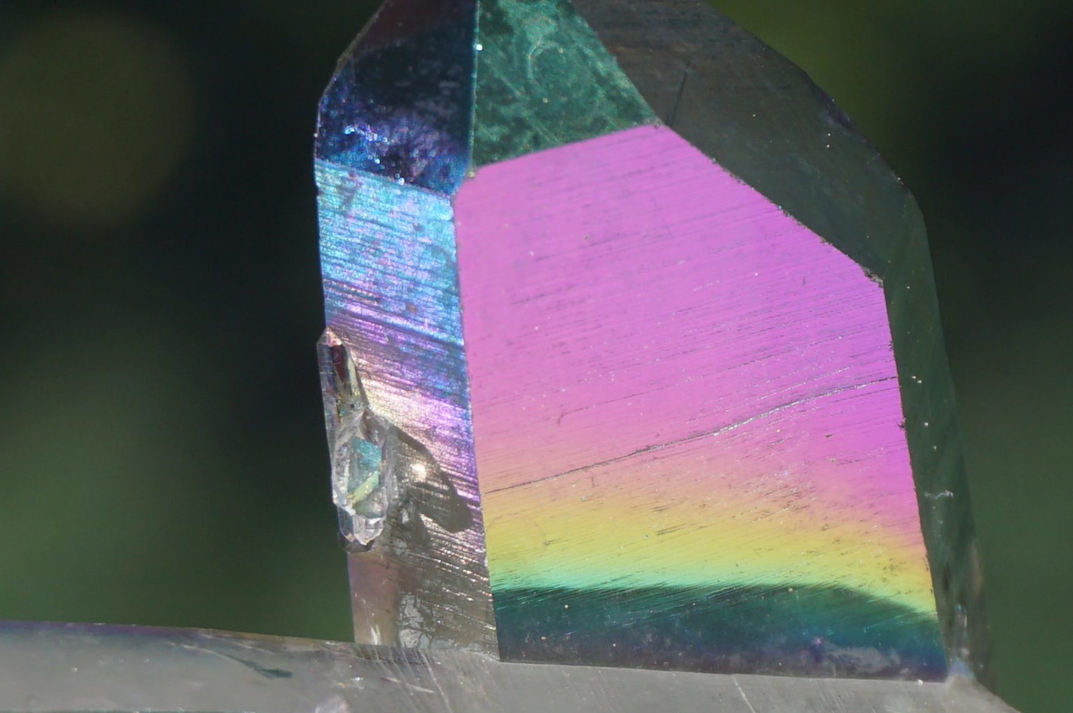 titanium-aura-quartz02