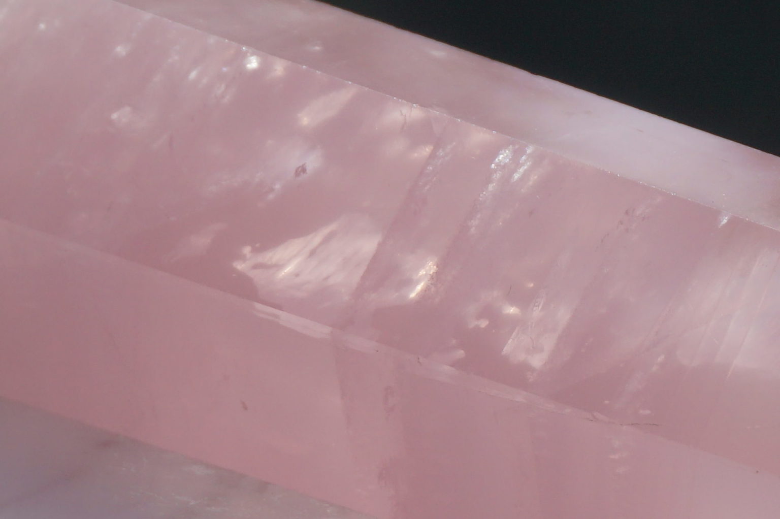 madagascar-rosequartz-point09