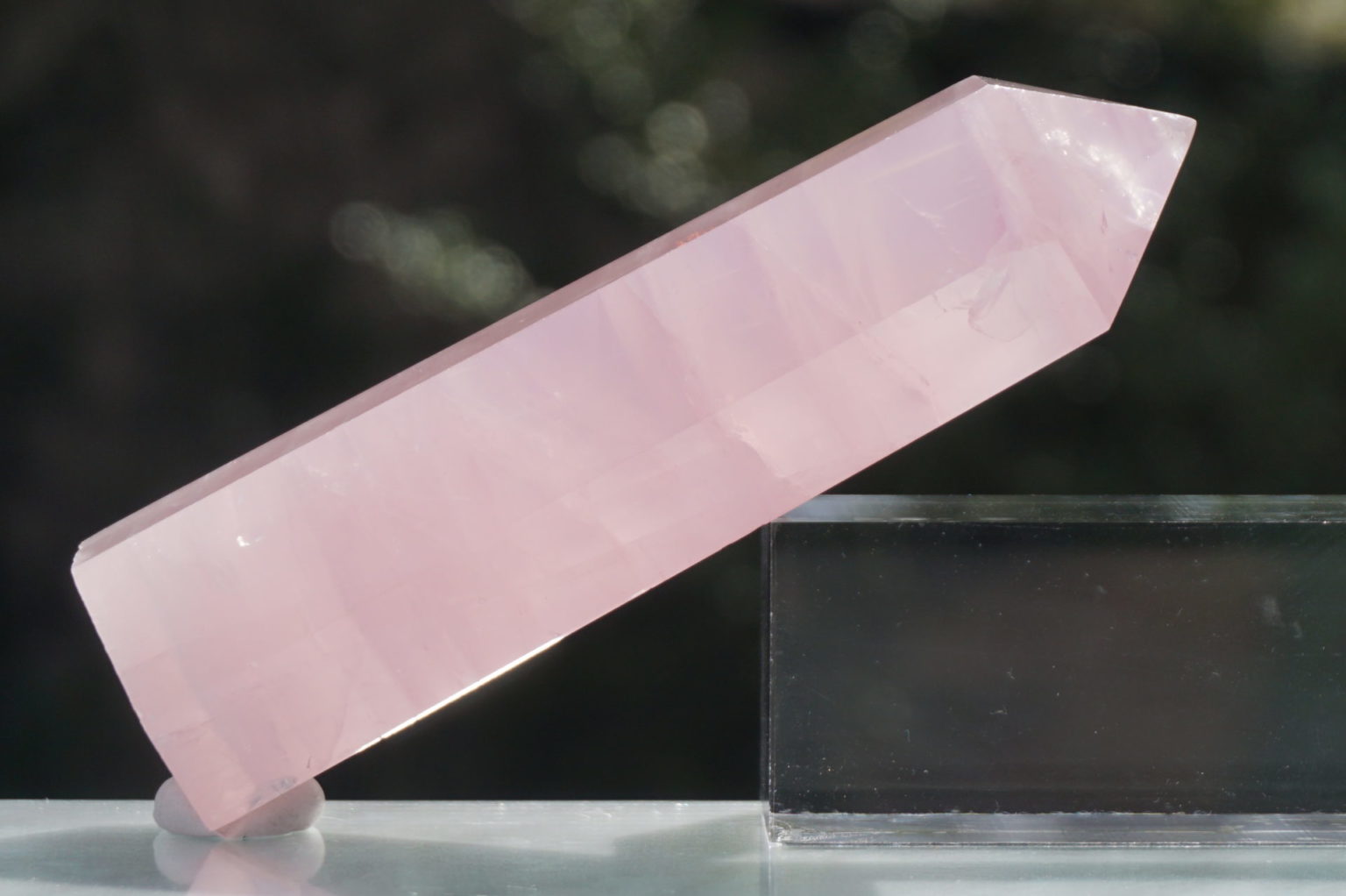 madagascar-rosequartz-point09