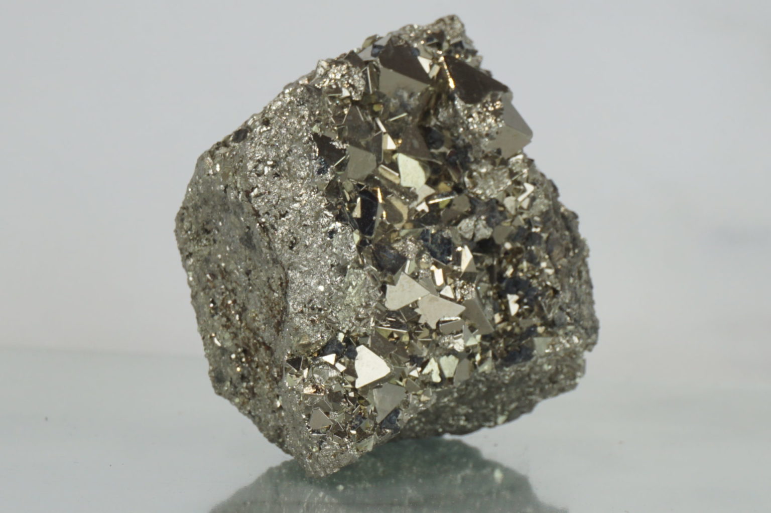 peru-pyrite-natural-top01