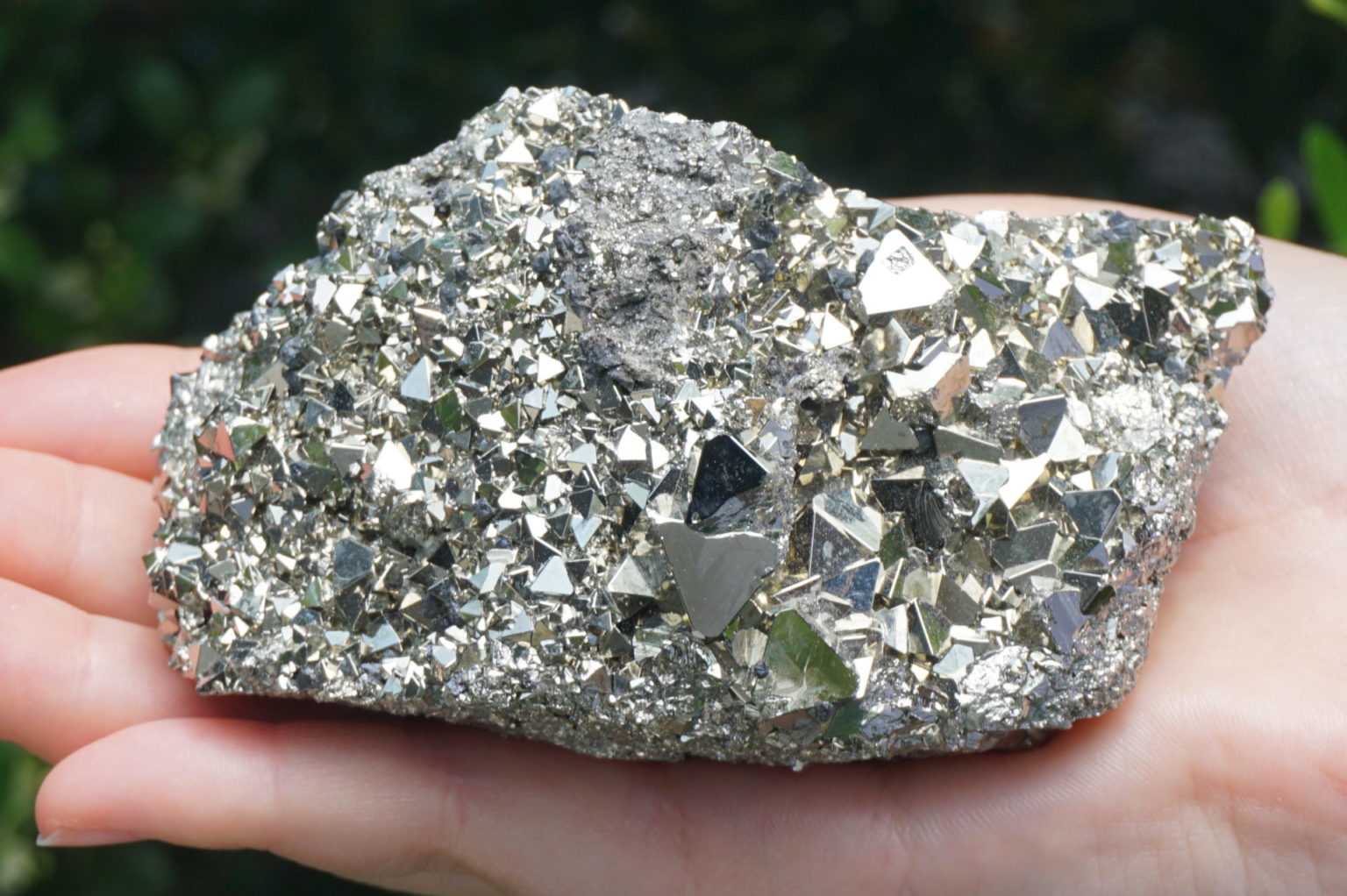 peru-pyrite-natural-top01