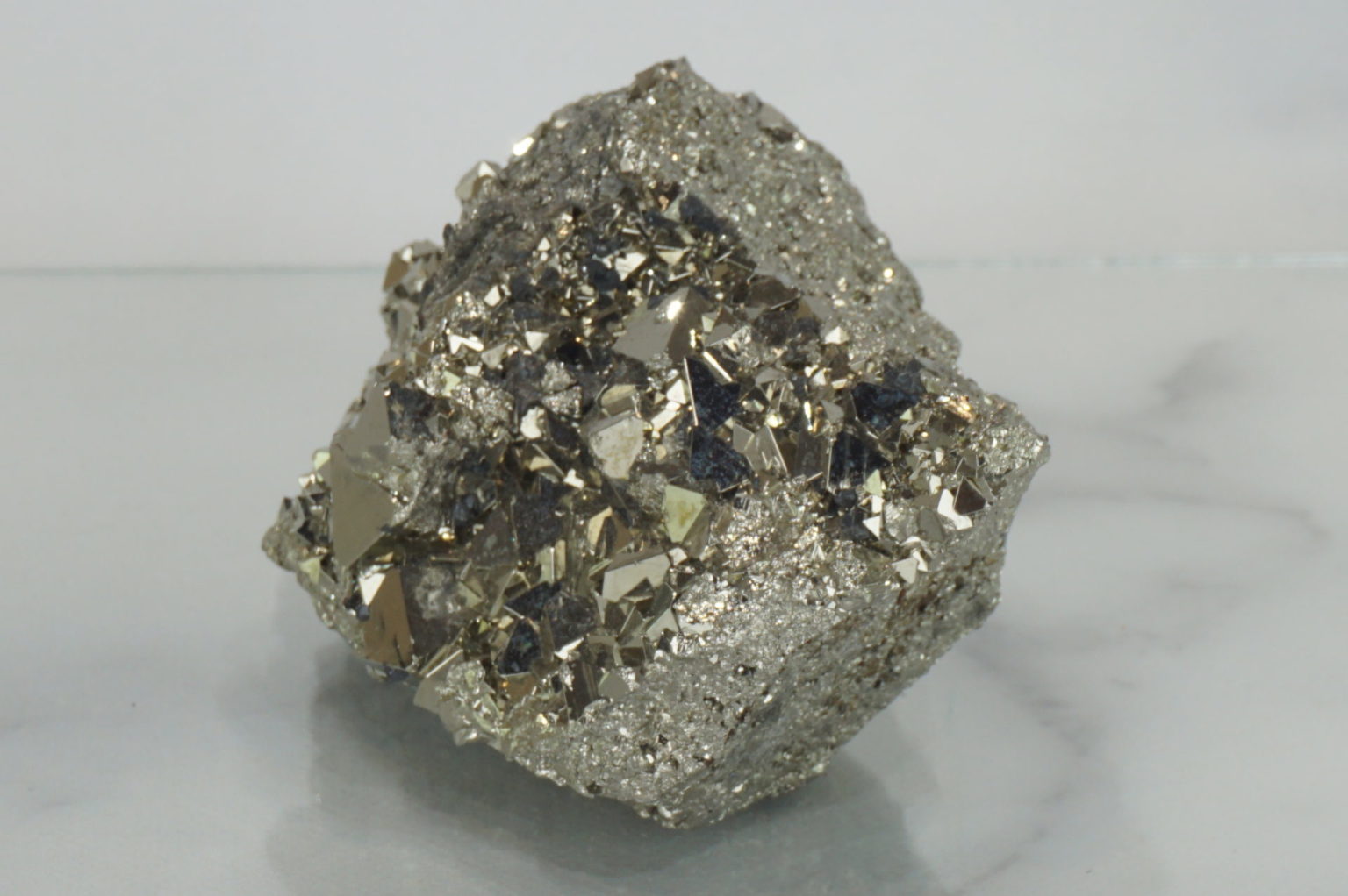 peru-pyrite-natural-top01
