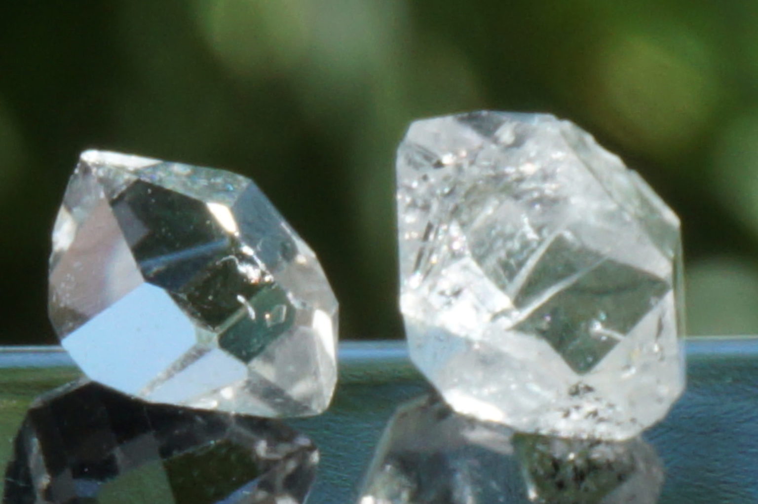 a-herkimer-diamond-bottle02