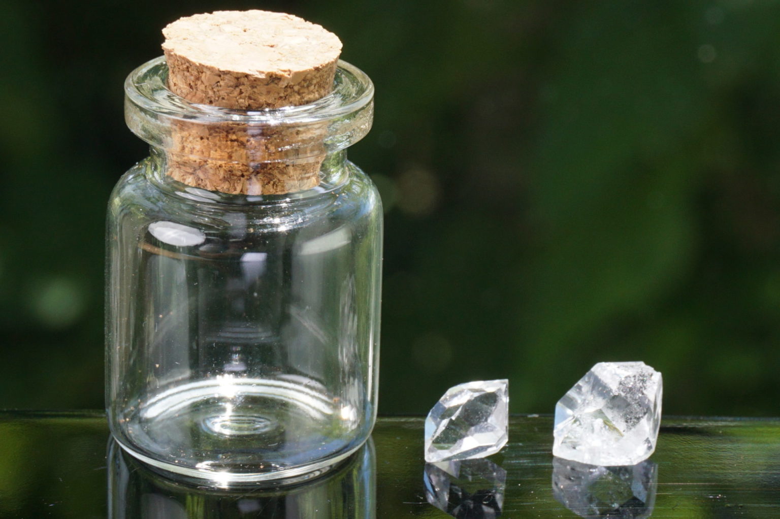 a-herkimer-diamond-bottle02