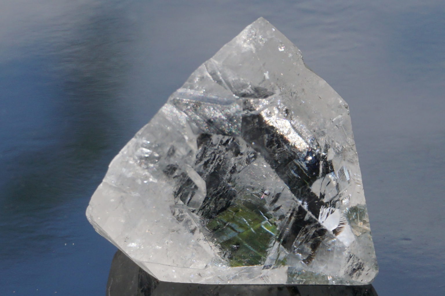 clear-apophyllite-top-point04