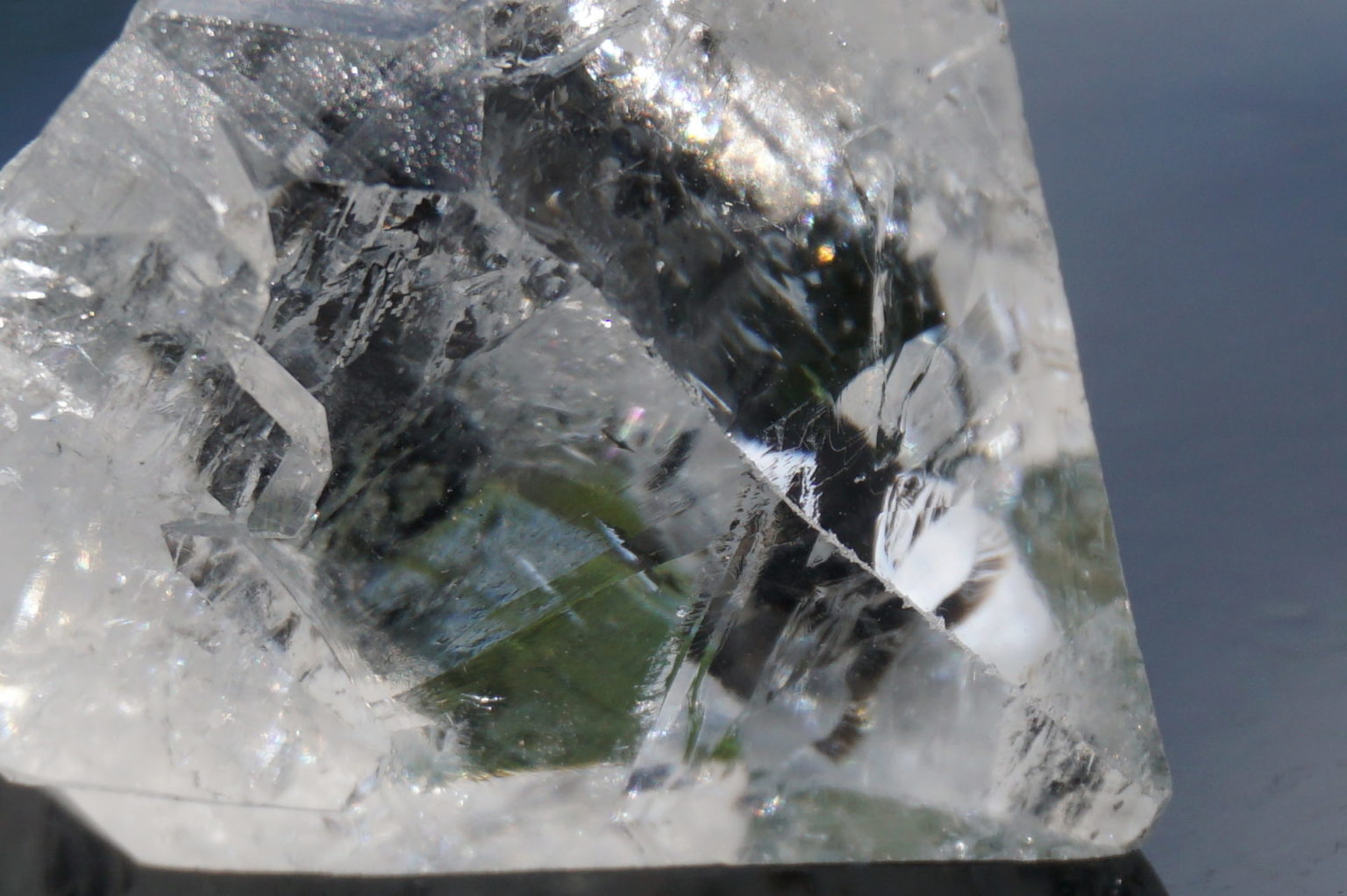 clear-apophyllite-top-point04