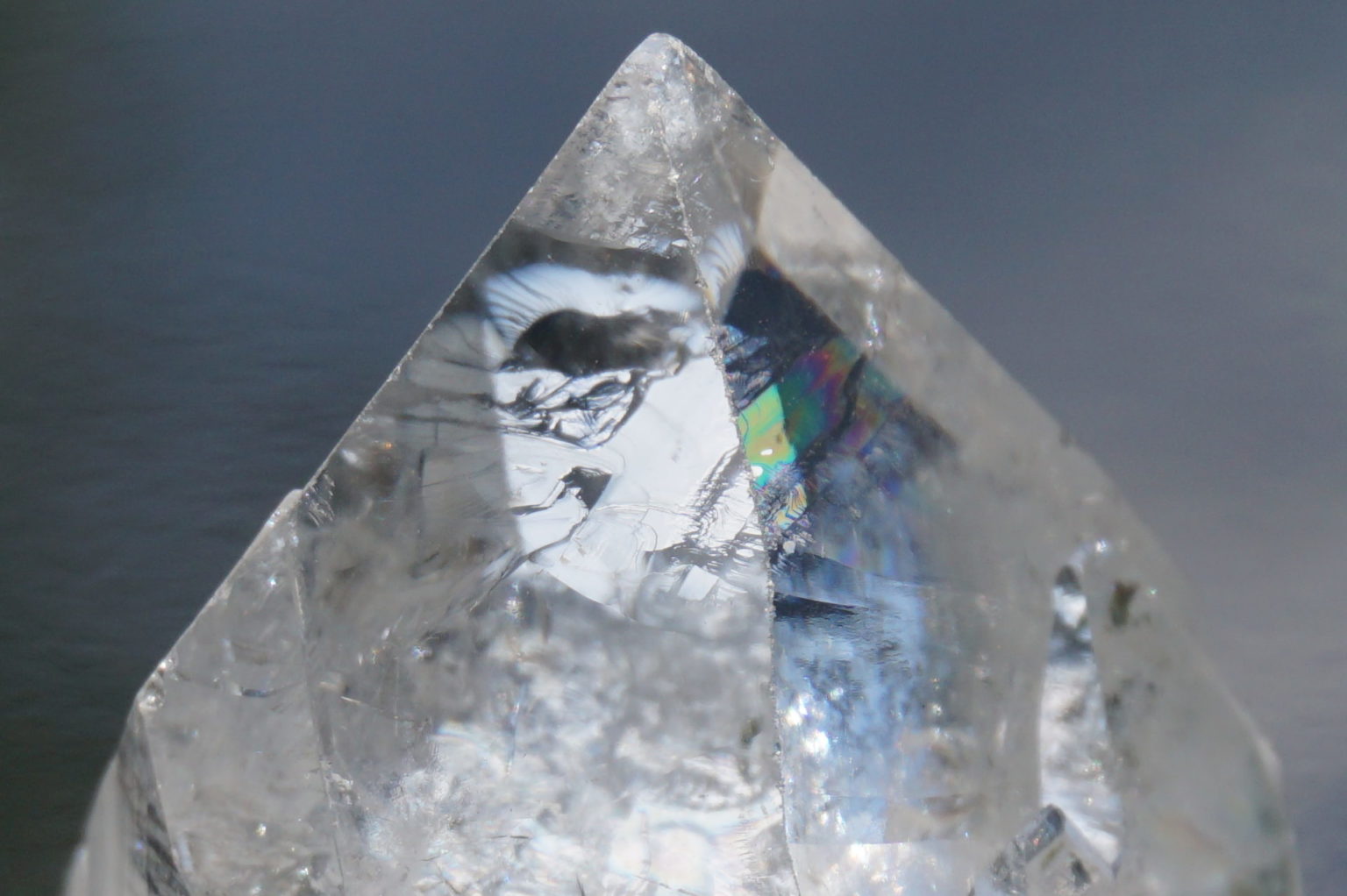 clear-apophyllite-top-point04