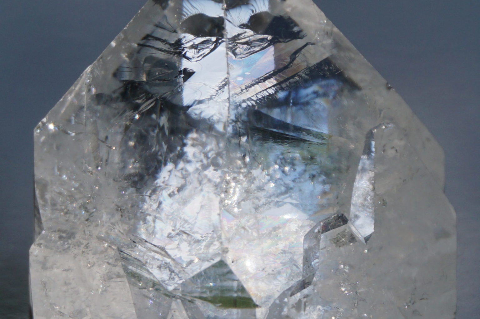 clear-apophyllite-top-point04