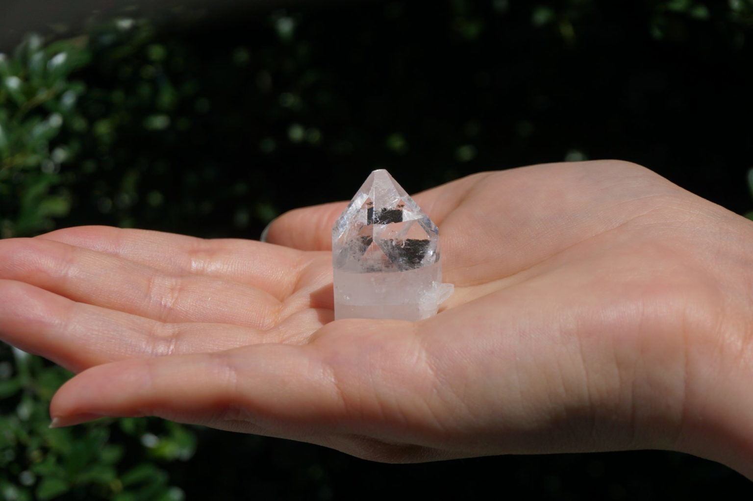 clear-apophyllite-top-point05