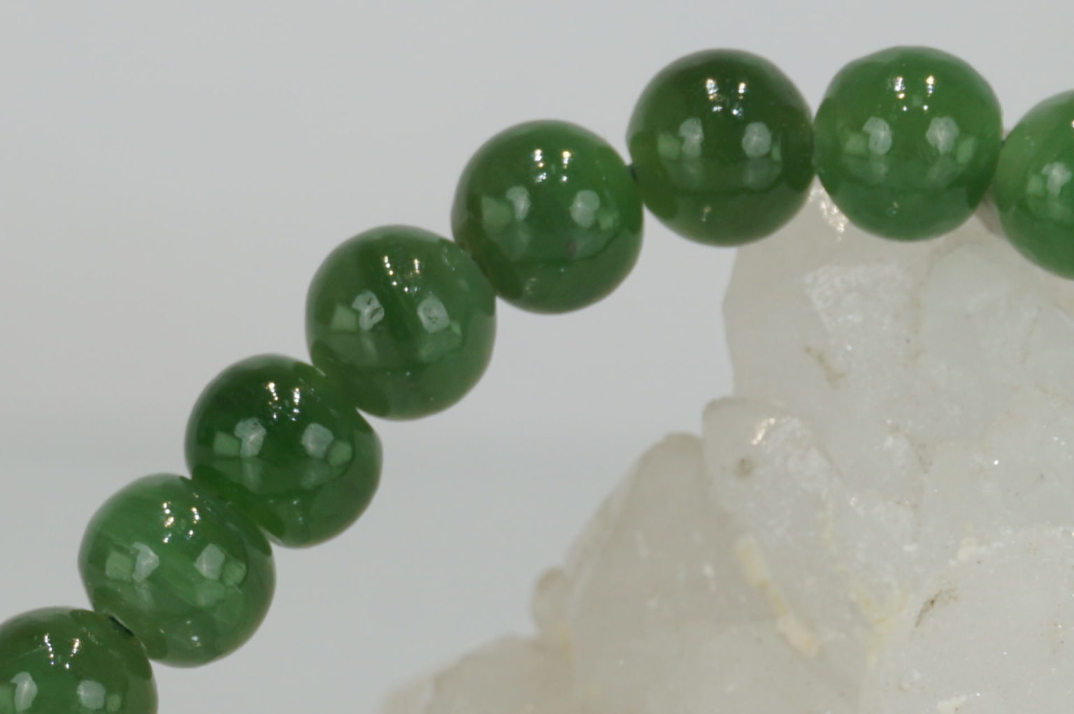 russian-jade-bracelet02