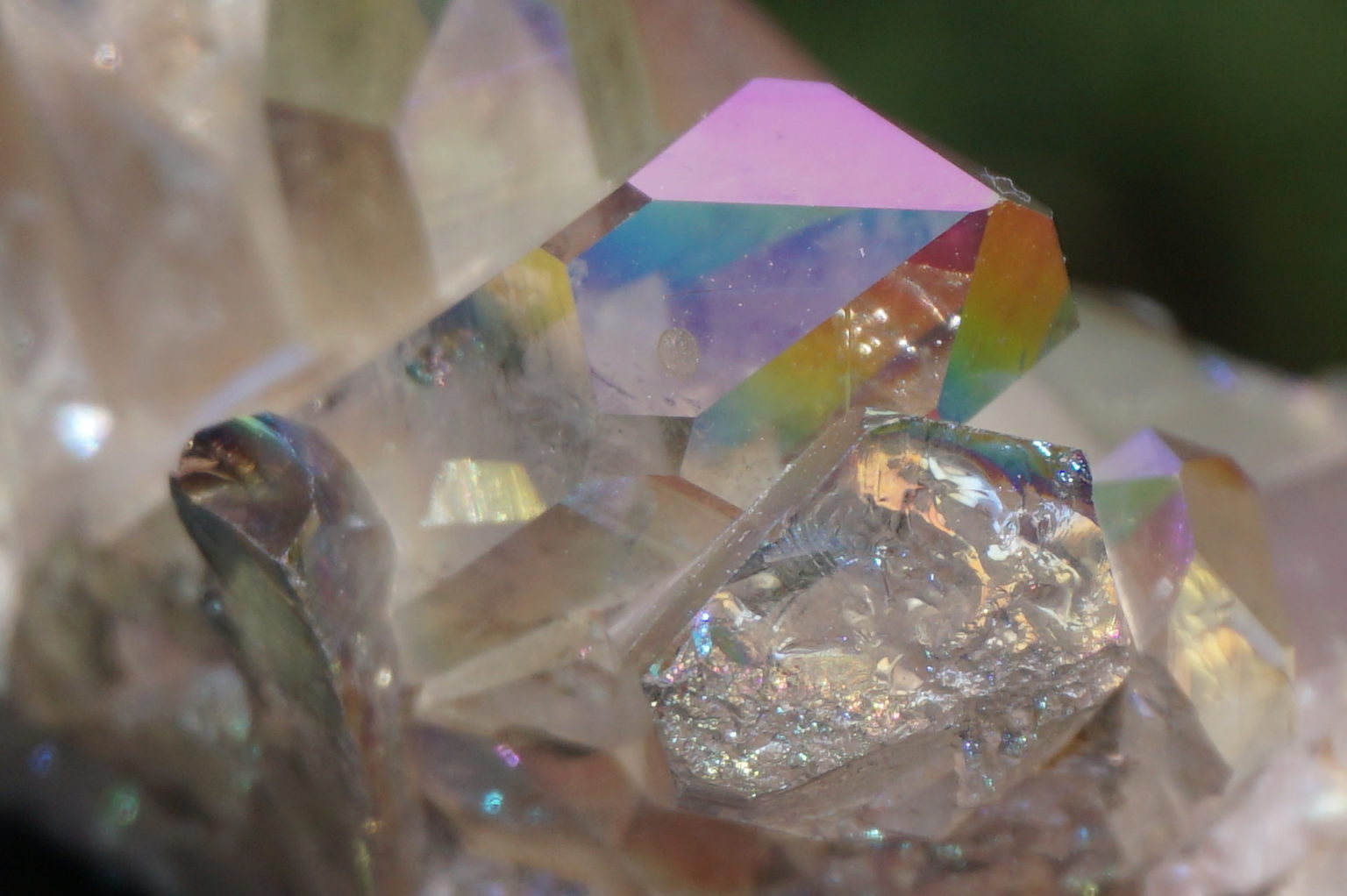 titanium-aura-quartz04