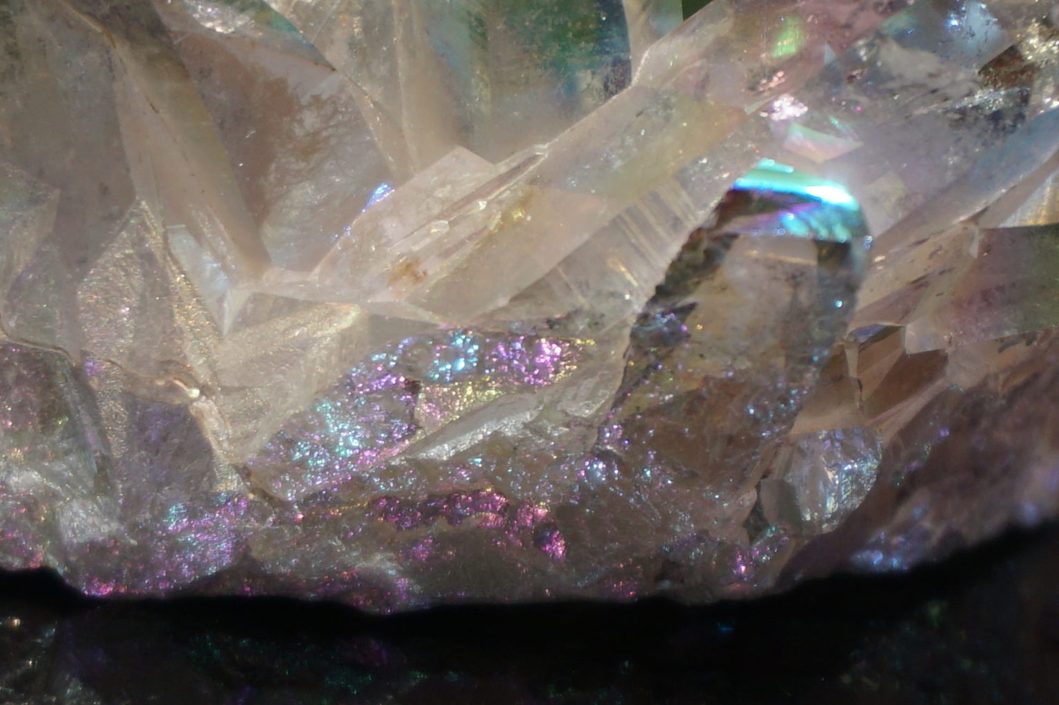 titanium-aura-quartz04