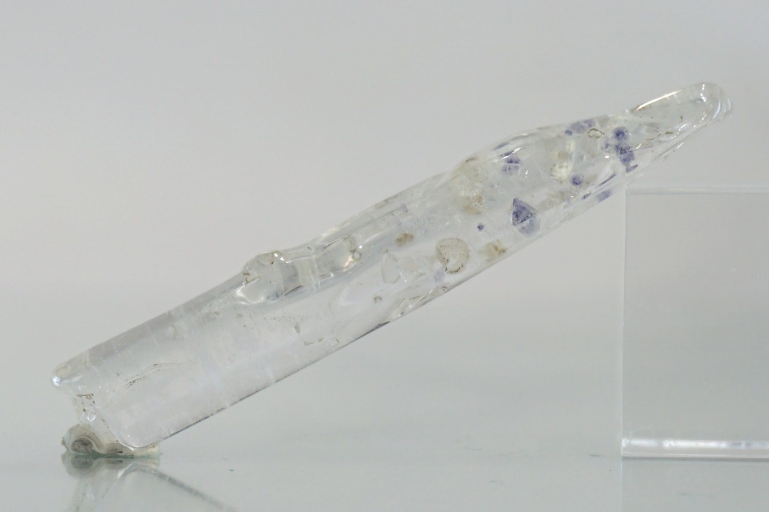 fluorite-in-quartz05