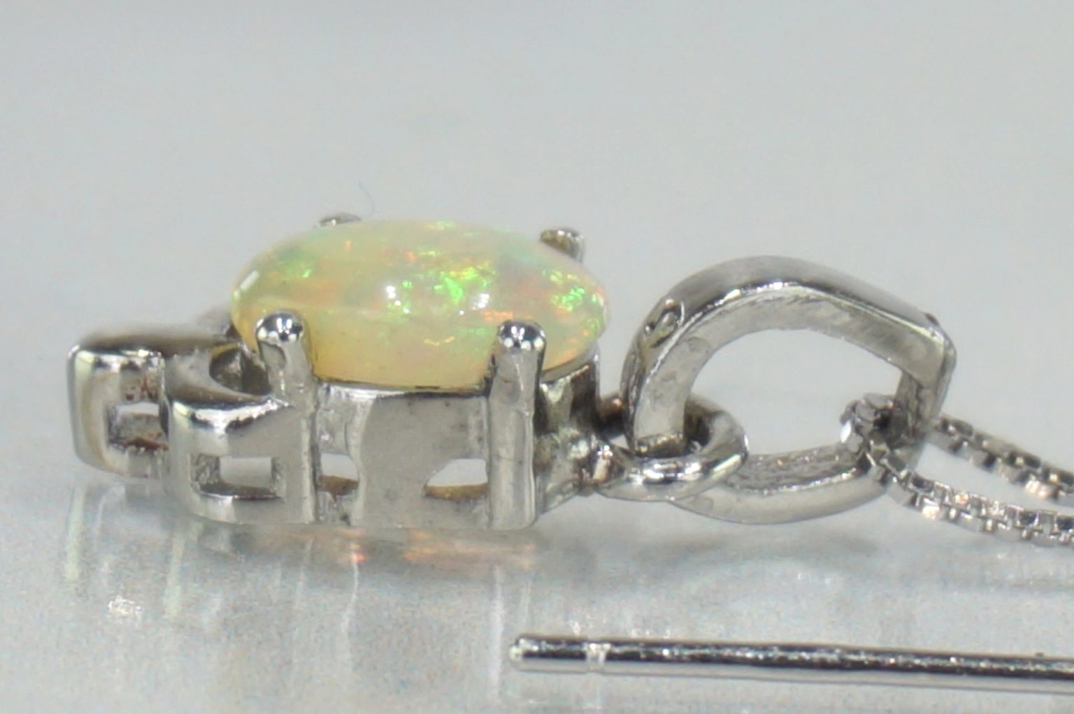 a-precious-opal-pendant01
