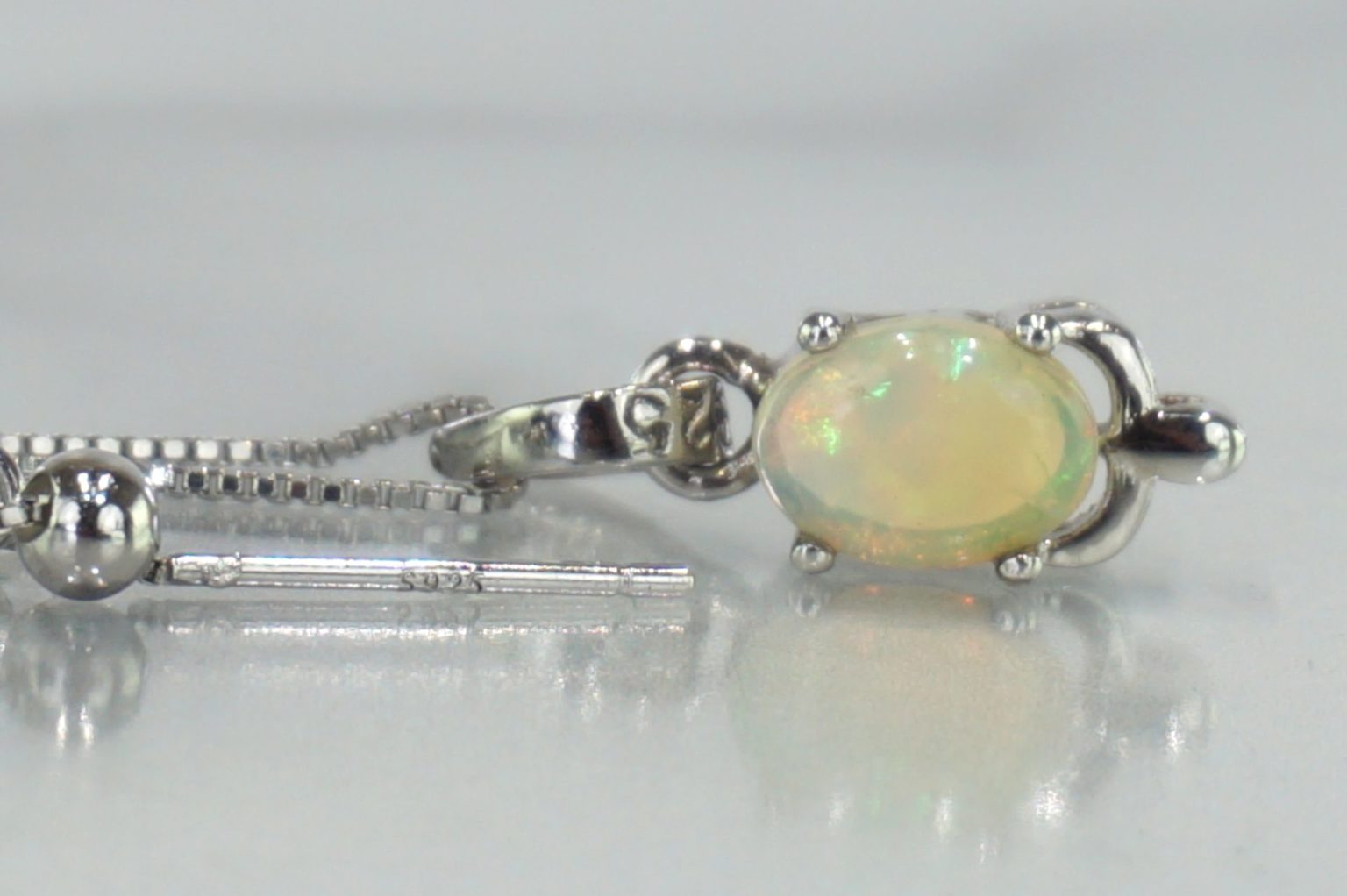 a-precious-opal-pendant01