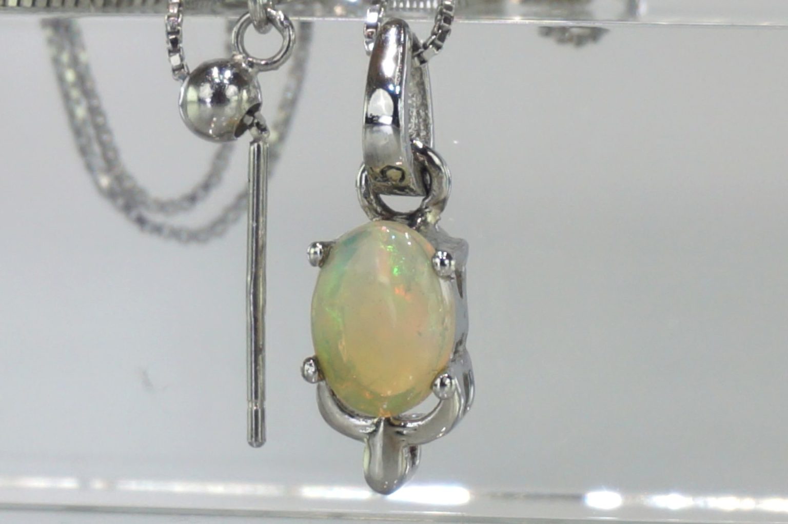a-precious-opal-pendant01