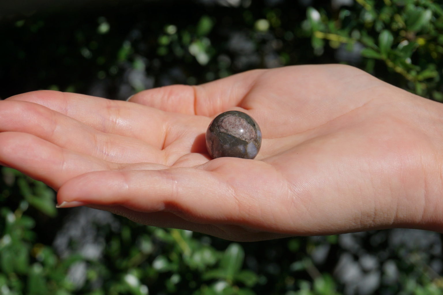 a-que-sera-stone-sphere02