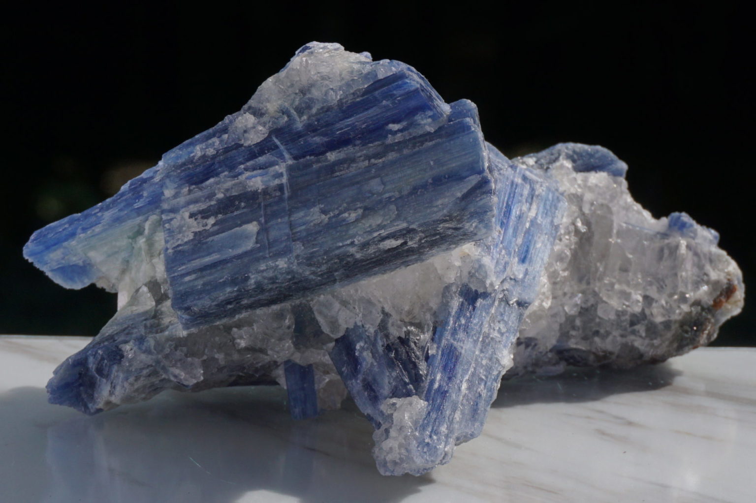 brazil-kyanite-natural01