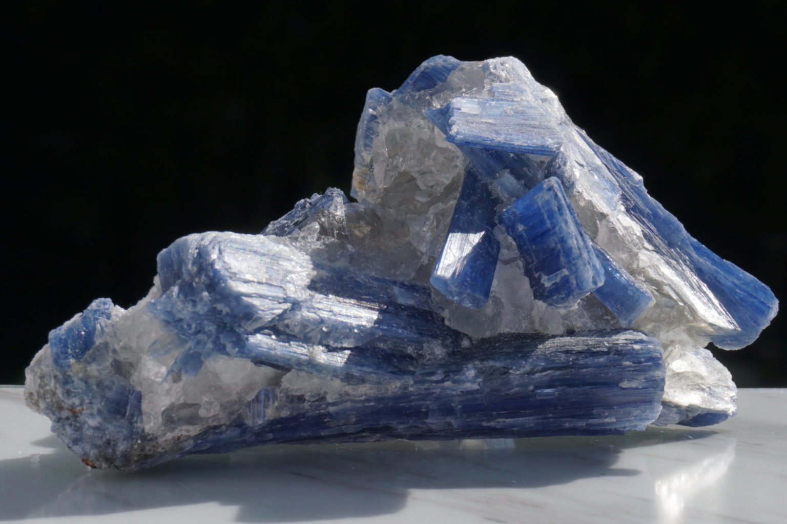 brazil-kyanite-natural01