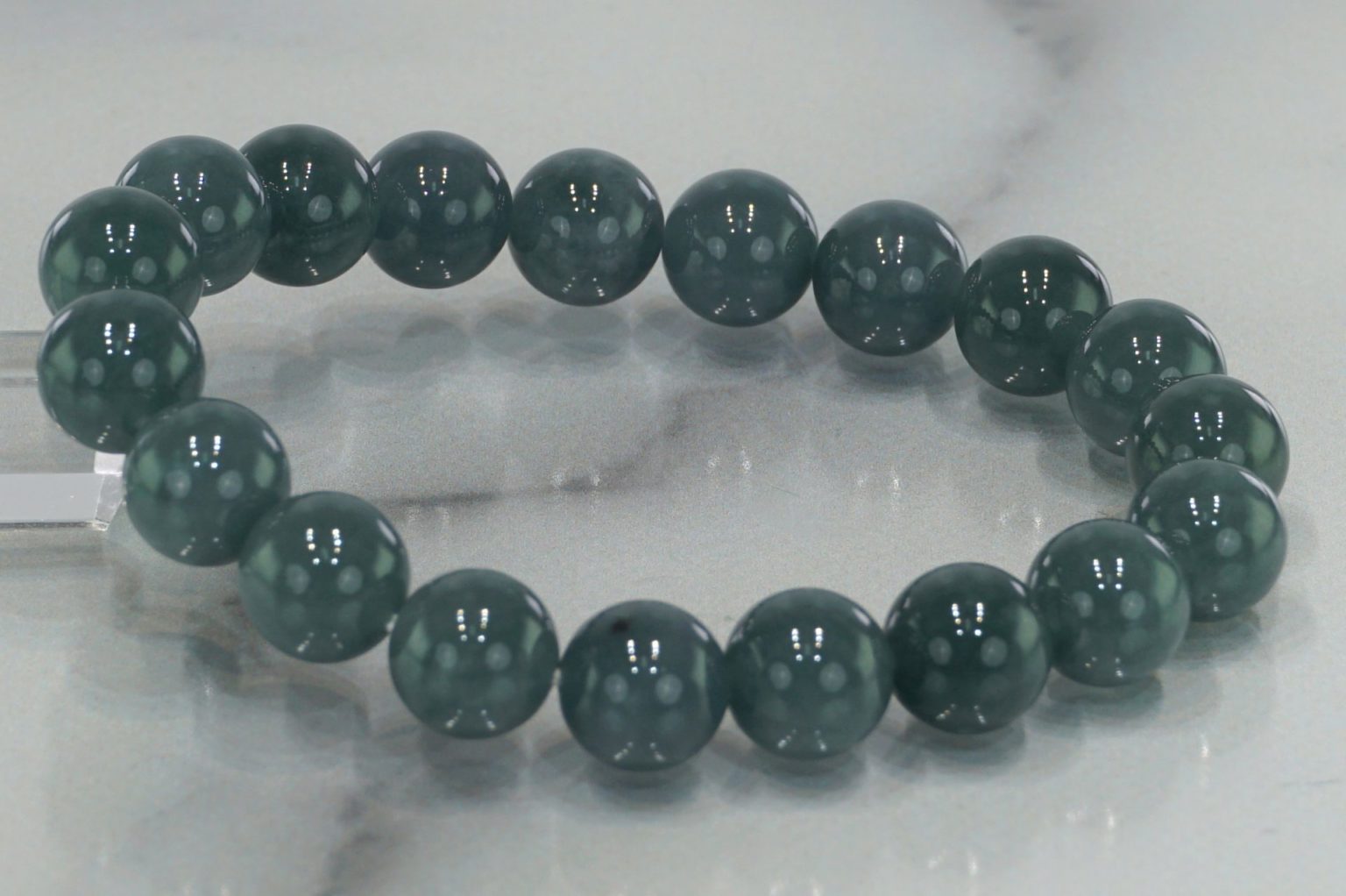 ★グアテマラ翡翠 10ミリ珠 ブレスレットD(SA) グアテマラ翡翠 10ミリ珠 ブレスレットD(SA)-通販では人気ブランドを