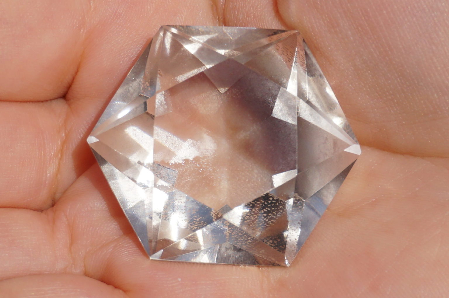 hexagram-goias-lemurain01